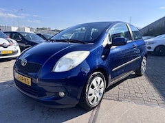 Toyota Yaris - 1.3 VVTi Luna CLIMANWE APK