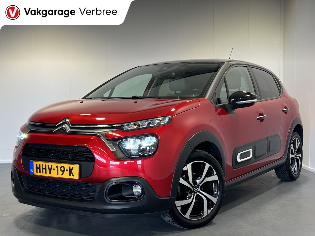 Citroën C3 - 1.2 PureTech Shine | Android/Apple Carplay/Navigatie | LM Velgen 17" | Voorstoelen Verwarm - AutoWereld.nl
