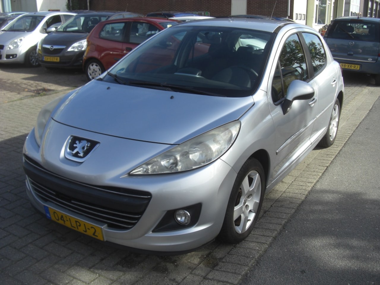 Peugeot 207 - 1.6 VTi Première 1.6 VTi Première - AutoWereld.nl