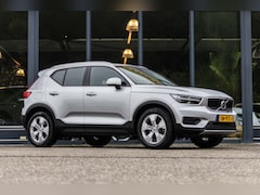 Volvo XC40 - 2.0 T4 Momentum