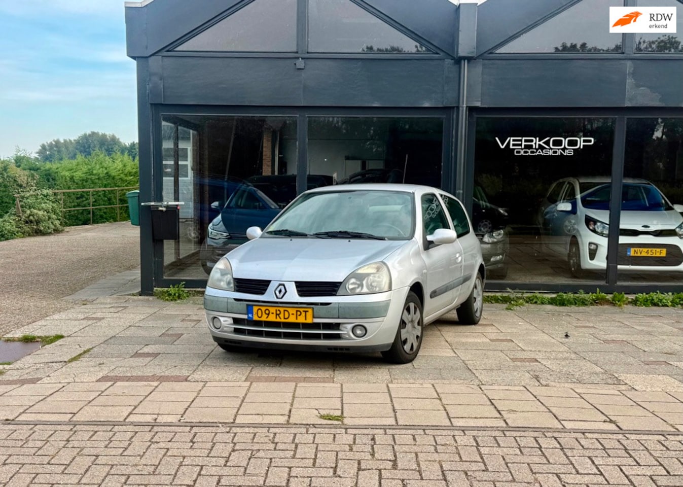 Renault Clio - 1.4-16V Dynamique Luxe 1.4-16V Dynamique Luxe - AutoWereld.nl