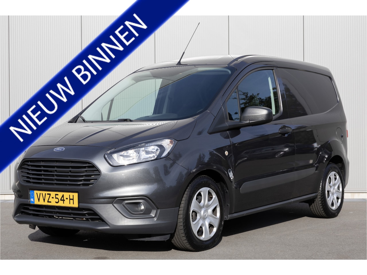 Ford Transit Courier - | NL-AUTO |SCHUIFDEUR | NAVI | CAMERA | CRUISE - AutoWereld.nl