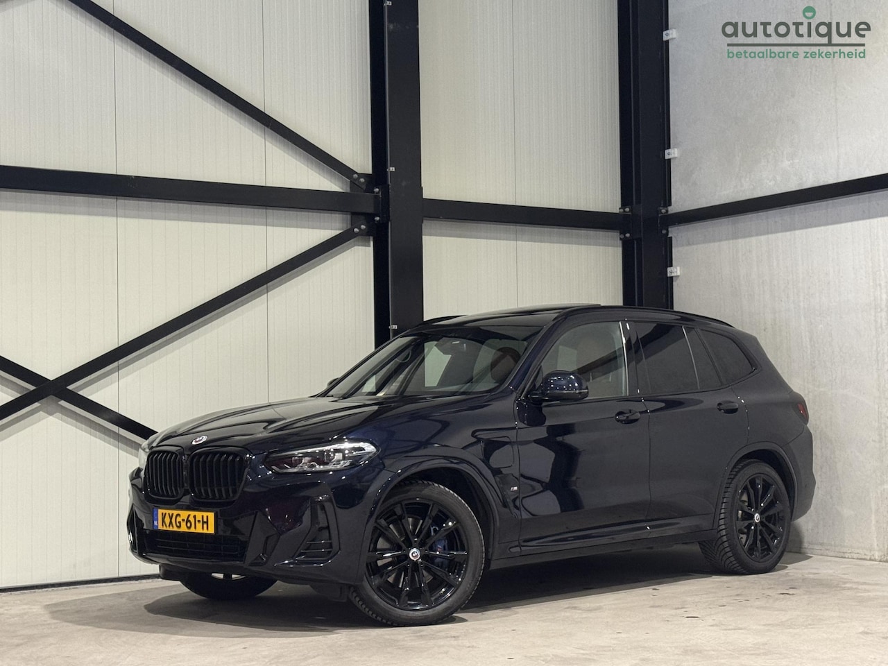 BMW X3 - xDrive30e M-pakket | panorama | navi | led | leder | - AutoWereld.nl