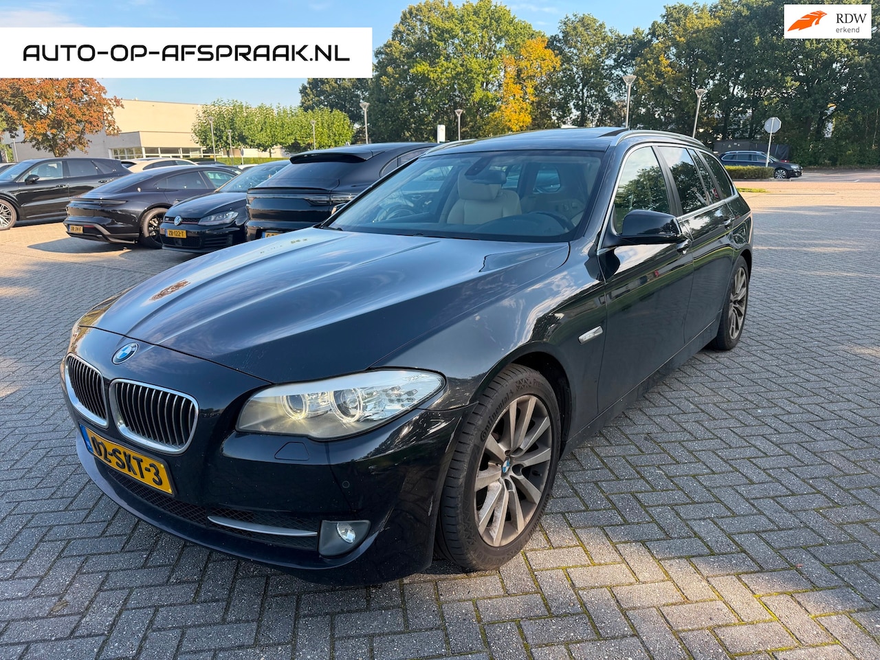BMW 5-serie Touring - 520i High Executive Pano Automaat Leer Stoelverw. APK NAP - AutoWereld.nl