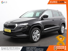 Skoda Karoq - 1.5 TSI 150pk DSG ACT Selection DEMO Navigatie Apple Carplay/Android Auto Camera Parkeer s