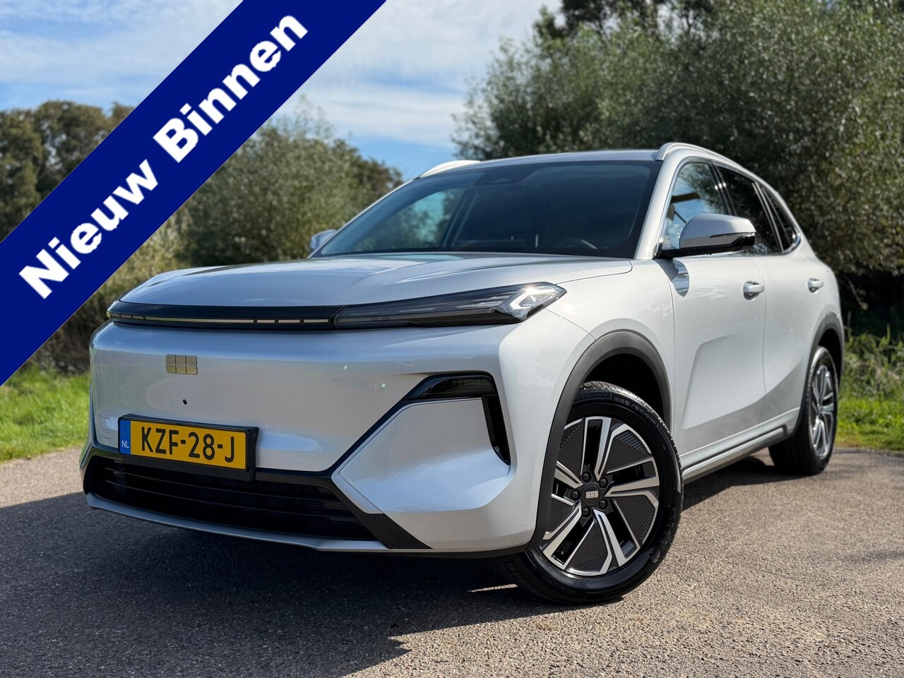 Geely Starray EM-i - 1.5 Pro / 360° Camera / Stoelverwarming / Keyless Entry / Carplay / Leder / Elektrisch ver - AutoWereld.nl
