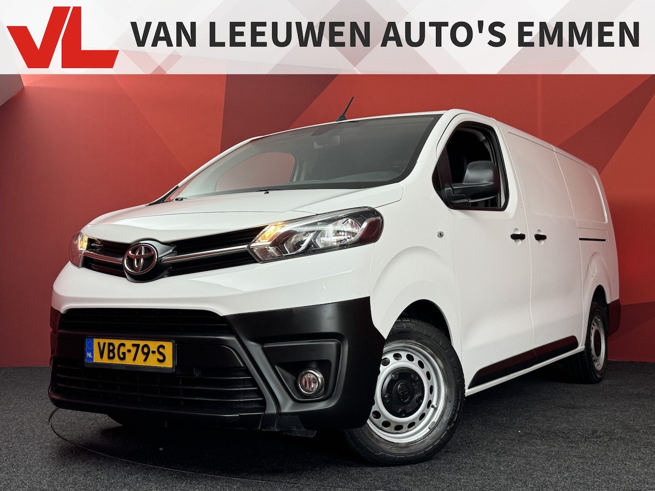 Toyota PROACE Long Worker - 2.0 D-4D Navigator | Trekhaak | Cruise | Navi | Achter Klep | - AutoWereld.nl