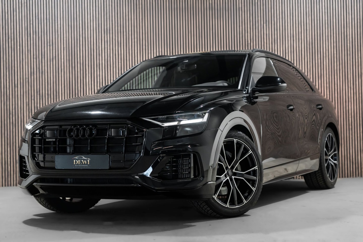 Audi Q8 - 55 TFSI quattro Pro Line S Pano Led Trekhaak - AutoWereld.nl
