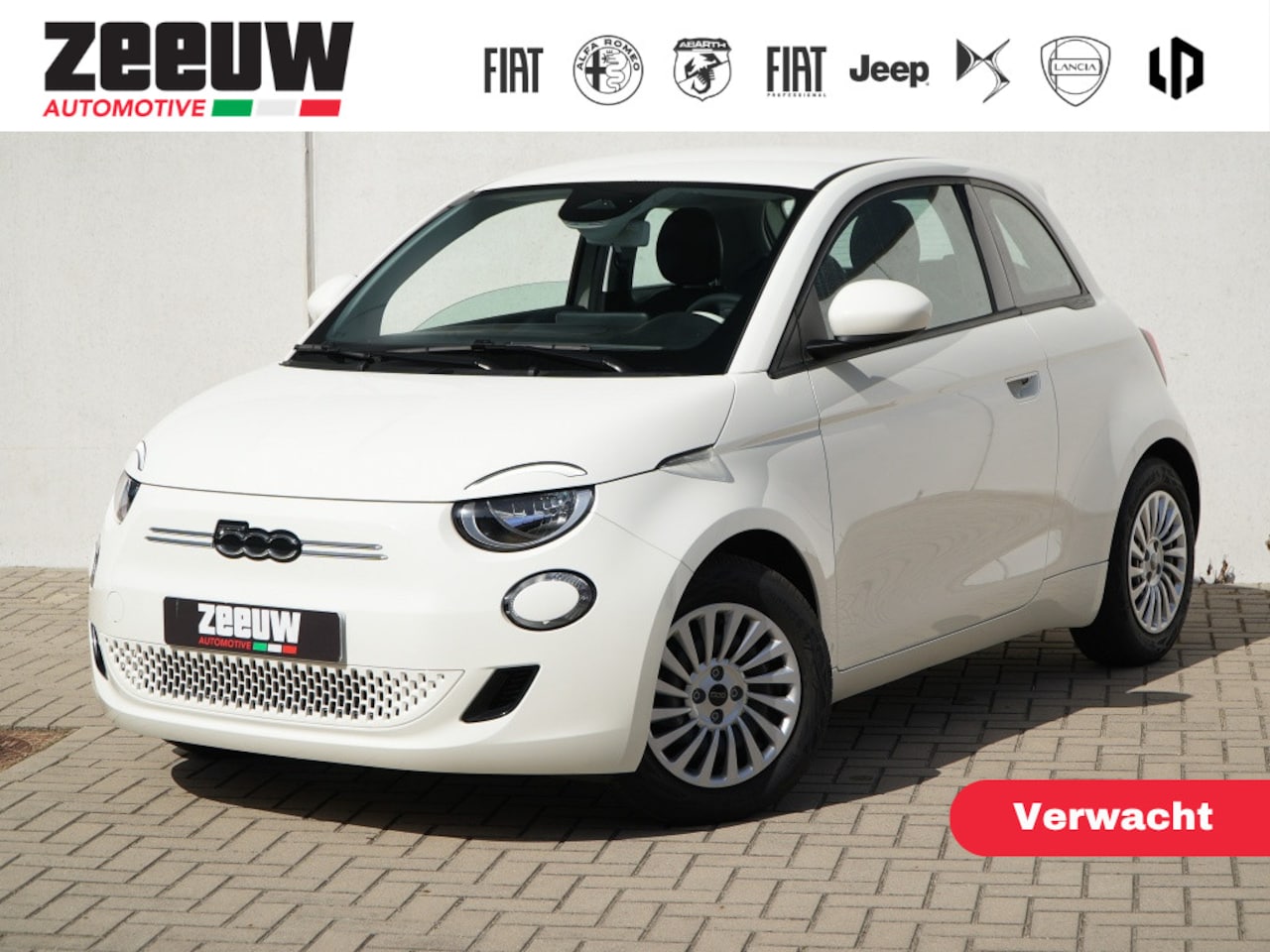 Fiat 500e - 42 kWh | Carplay | Cruise | Clima | DAB | Bluetooth - AutoWereld.nl