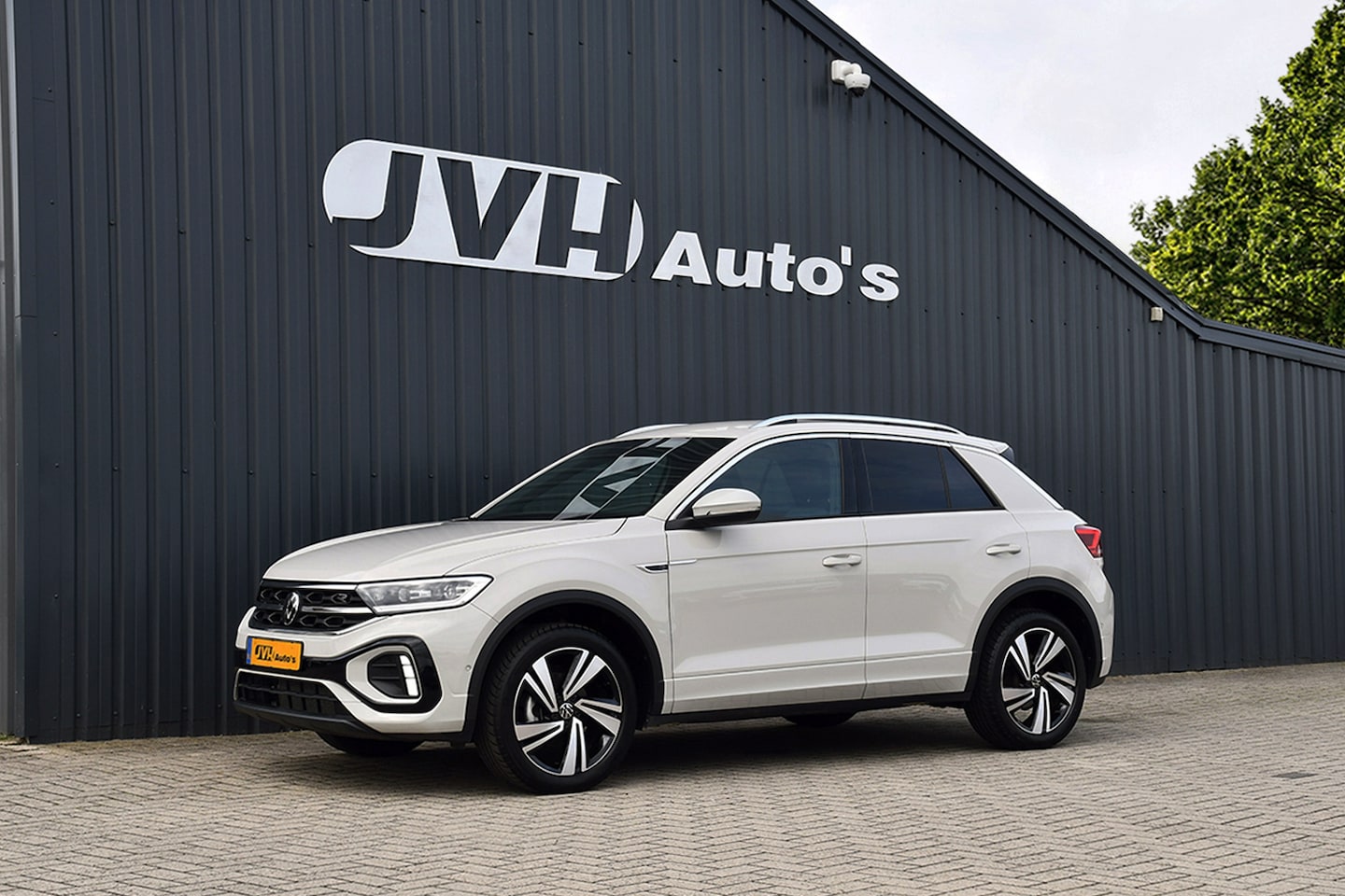 Volkswagen T-Roc - 1.5 TSi 150pk AUT/DSG (2x)R-Line 04-2025 | Virtual CP | LED-Performance | IQ-Drive - AutoWereld.nl