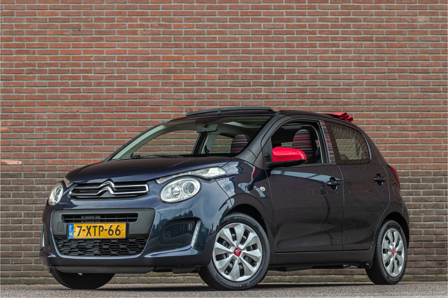 Citroën C1 - 1.0 e-VTi Airscape Feel 1.0 e-VTi Airscape Feel, **RIJKLAAR** Origineel NL, Airco, Vouwdak, Bluetooth, Limiter, Ra - AutoWereld.nl