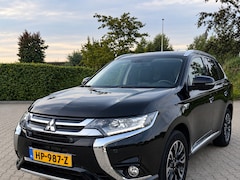 Mitsubishi Outlander - 2.0 PHEV Executive Edition 2015