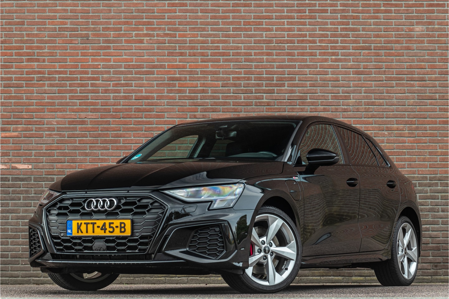 Audi A3 Sportback - 45 TFSI e 245pk S Line, Bang & Olufsen, Trekhaak, Stoelverwarming, Adaptive Cruise, PDC, F - AutoWereld.nl