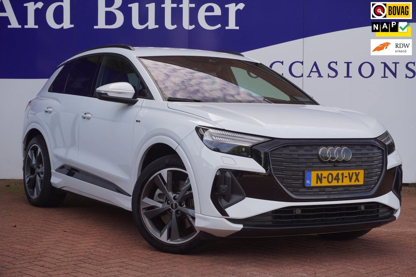 Audi Q4 e-tron - 40 S edition 77 kWh SOH 95% / Warmte-pomp / Nappa.Leer / Comf.Dynamic.int.Keyless.trekhaak - AutoWereld.nl