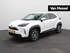 Toyota Yaris Cross - 1.5 Hybrid First Edition | Cruise Control Adaptief | Achteruitrijcamera | Lichtmetalen vel