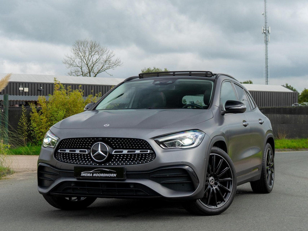 Mercedes-Benz GLA-Klasse - 250 AMG|Panoramadak|Keyless|Dodehoek assis.|Stoelverw.|Carbon interieur|Night pakket|Magno - AutoWereld.nl