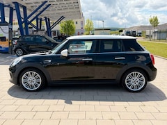 MINI 5-Deurs - 1.5 Cooper Chili. Navi, Leer, LED
