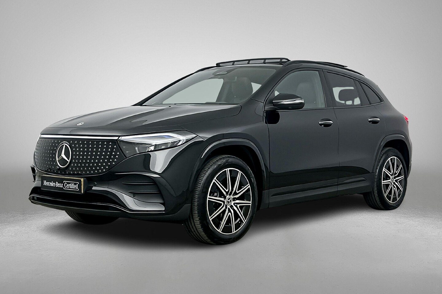 Mercedes-Benz EQA - EQA 250+ Business Solution AMG | Winterpakket | Nightpakket | Trekhaak - AutoWereld.nl