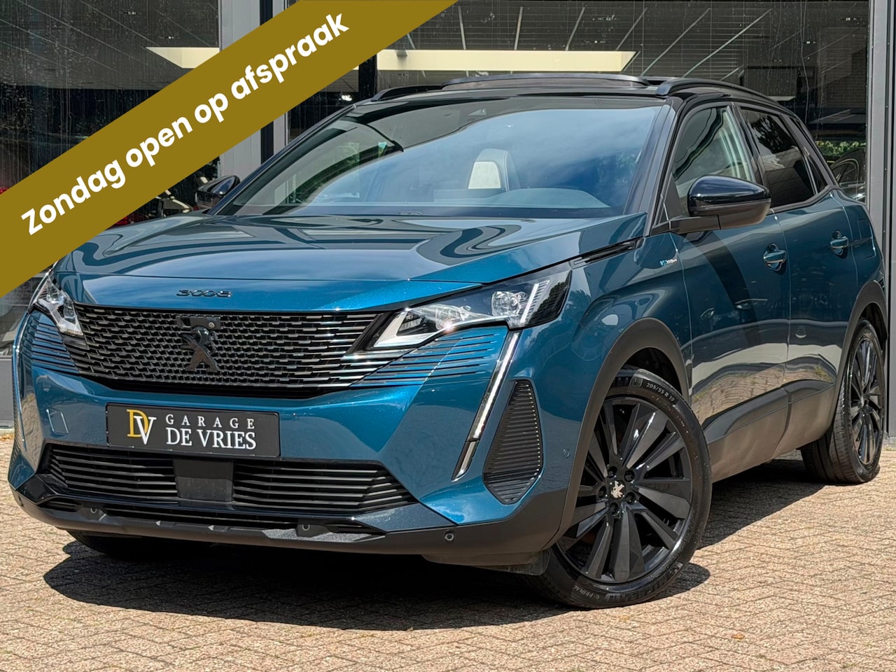 Peugeot 3008 - 1.6 HYbrid4 300 GT Panoramadak ACC Focal Nachtzicht Memory Massage 360 Camera Trekhaak Ful - AutoWereld.nl