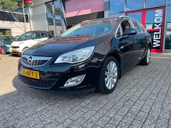 Opel Astra Sports Tourer - 1.4 Turbo Cosmo in top staat zeer goed onderhouden