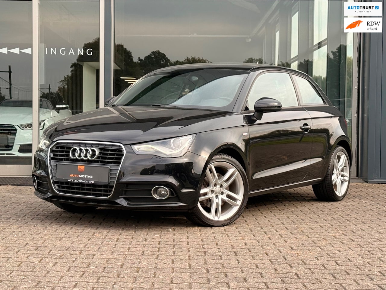 Audi A1 - 1.4 TFSI S-Line Attraction S-tronic - AutoWereld.nl