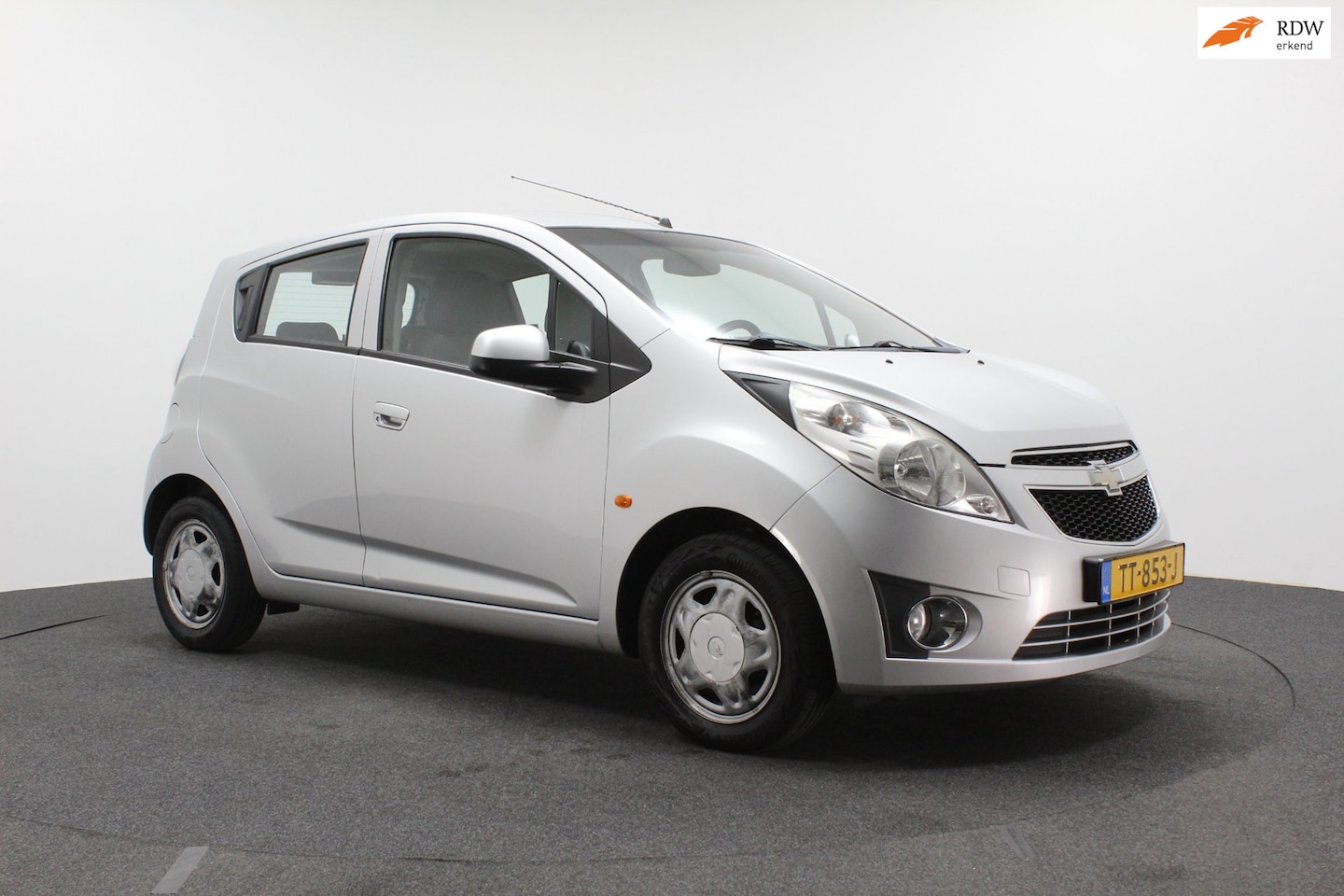 Chevrolet Spark - 1.0 16V LE | Airco | Nieuwe APK | Elektrische ramen | 5-deurs - AutoWereld.nl