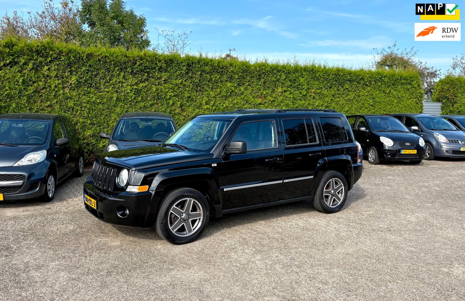 Jeep Patriot - APK NIEUW RIJD NIEUW AUTOMAAT LEER AIRCO CC 4X4 MOOIE AUTO - AutoWereld.nl