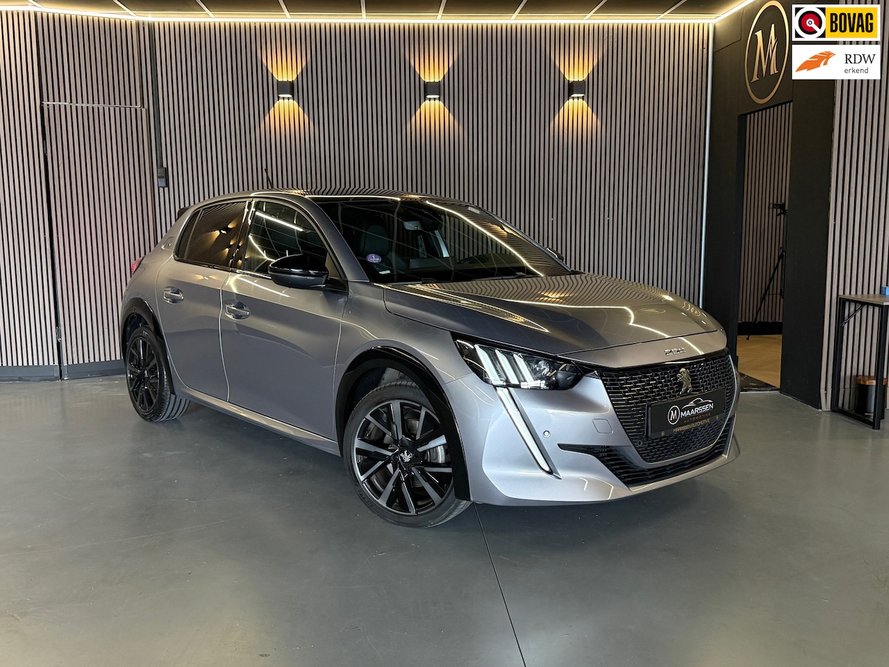 Peugeot 208 - GT 1.2 PureTech|3x GT|KEYLESS|CAMERA 360|DIGITAL 3D DASH|STOELVERW|SFEERVERL|HALF LEDER|CA - AutoWereld.nl