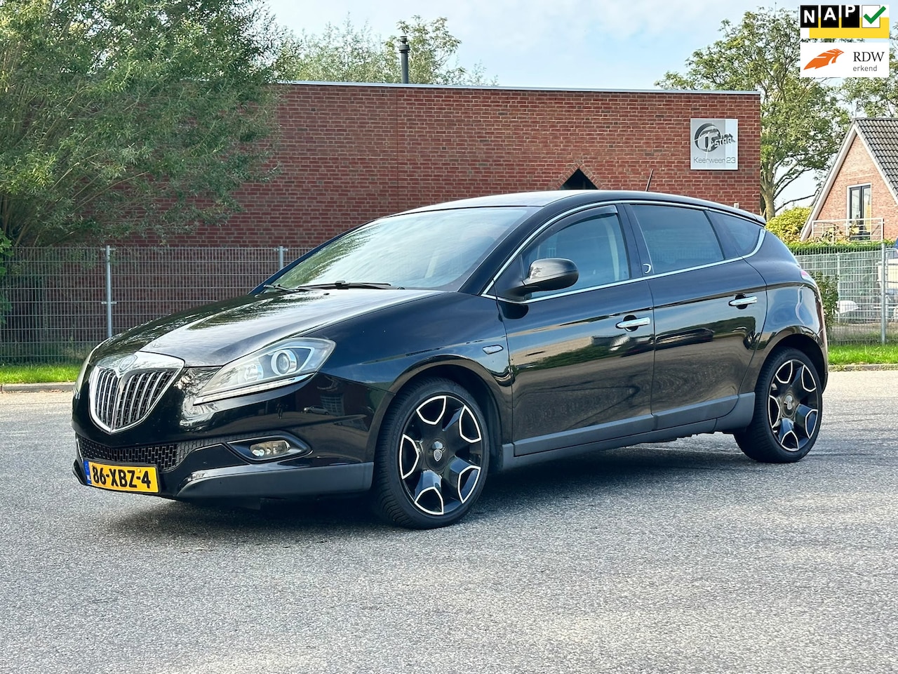 Lancia Delta - 1.4 M.air Lounge Cruise*Clima*NAP*Dealer onderhouden*LM velgen*Parkeersensoren*Alcantara* - AutoWereld.nl