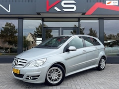 Mercedes-Benz B-klasse - 200 Automaat Navi Pdc Nieuwe apk en onderhoud