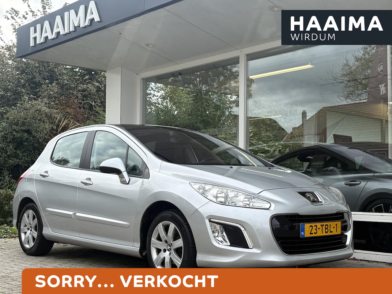 Peugeot 308 - 1.6 VTi Active Automaat | Dealeronderhouden | Panoramadak | Climate Control | Weinig kilom - AutoWereld.nl