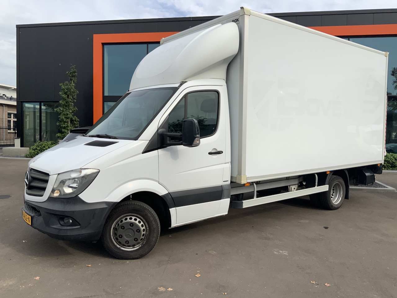Mercedes-Benz Sprinter - 519 3.0 BlueTEC 432 Automaat Meubelbak&Laadklep 750 kg Airco Cruise Camera Navi ZijDeur Du - AutoWereld.nl
