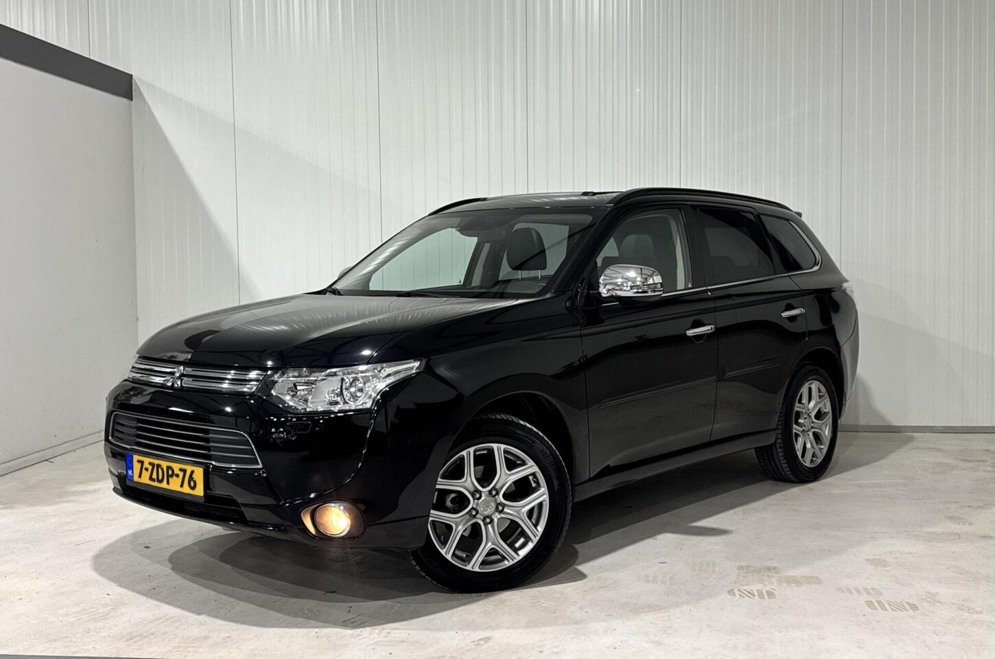 Mitsubishi Outlander - 2.0 PHEV Instyle+|TREKHAAK|PANO|ACC| - AutoWereld.nl