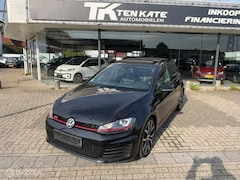 Volkswagen Golf - 2.0 TSI GTI Performance PANO