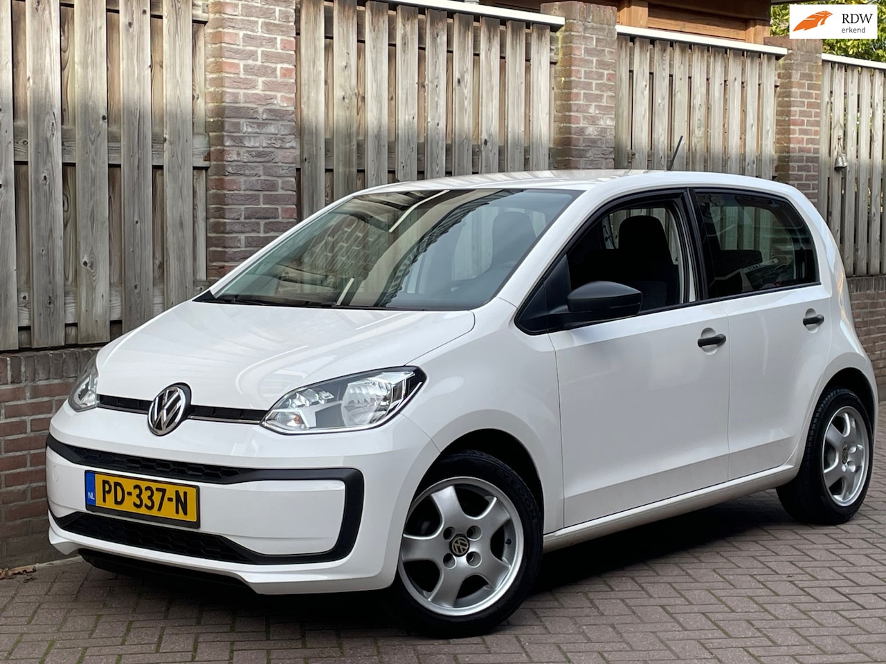 Volkswagen Up! - 1.0 BMT take up! AIRCO, 5-deurs, 15''LM, APK 07-2027! - AutoWereld.nl