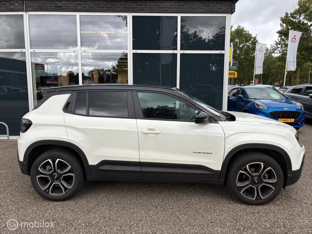 Jeep Avenger - 1.2 Altitude JBL+KEYLESS+WINTERPACK - AutoWereld.nl