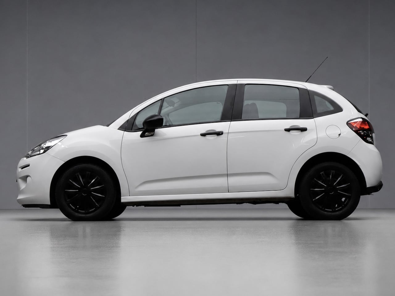 Citroën C3 - 1.0 Sport (AIRCO,SPORTSTOELEN,NIEUWE APK,ELECTRISCH PAKKET,NETTESTAAT) - AutoWereld.nl
