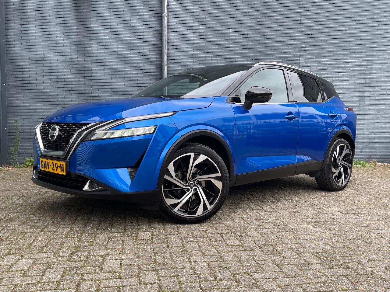 Nissan Qashqai - 1.3 MHEV Xtronic Tekna Plus | Trekhaak | Panoramadak | Leer | BOSE | HUD | Massagestoelen - AutoWereld.nl