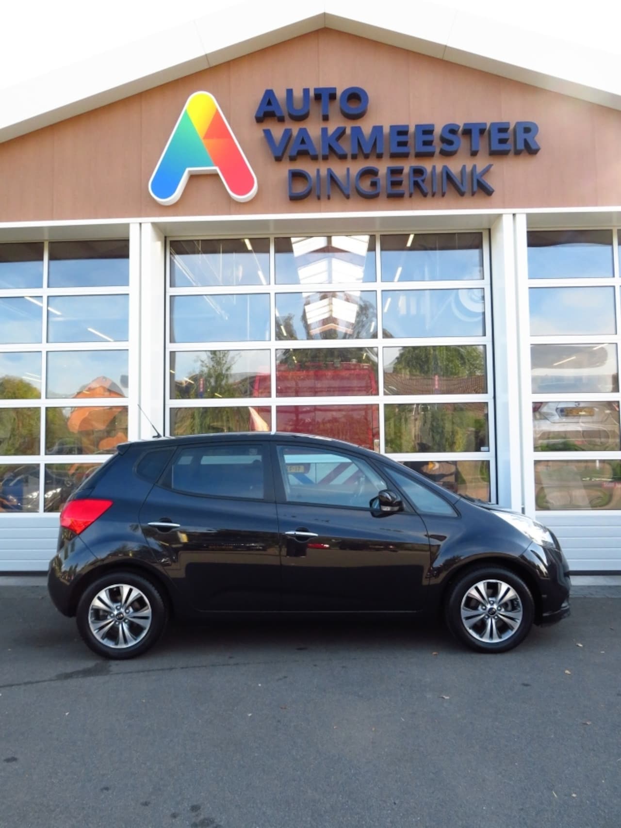 Kia Venga - 1.4 CVVT EconomyLine 1.4 CVVT EconomyLine - AutoWereld.nl