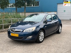 Opel Astra - 1.4 Turbo Anniversary Edition Airco 1e Eigenaar PDC voor en achter