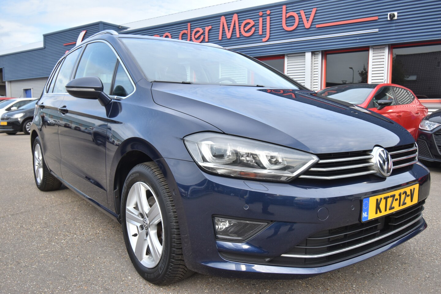 Volkswagen Golf Sportsvan - 1.2 TSI Highline 1.2 TSI Highline , CLIMATRONIC, LED KOPL , NAVI , LEDER BEKL , PDC V+A , - AutoWereld.nl