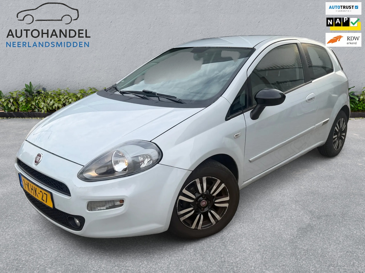 Fiat Punto Evo - 0.9 TwinAir Easy Blue&Me cruise control - AutoWereld.nl
