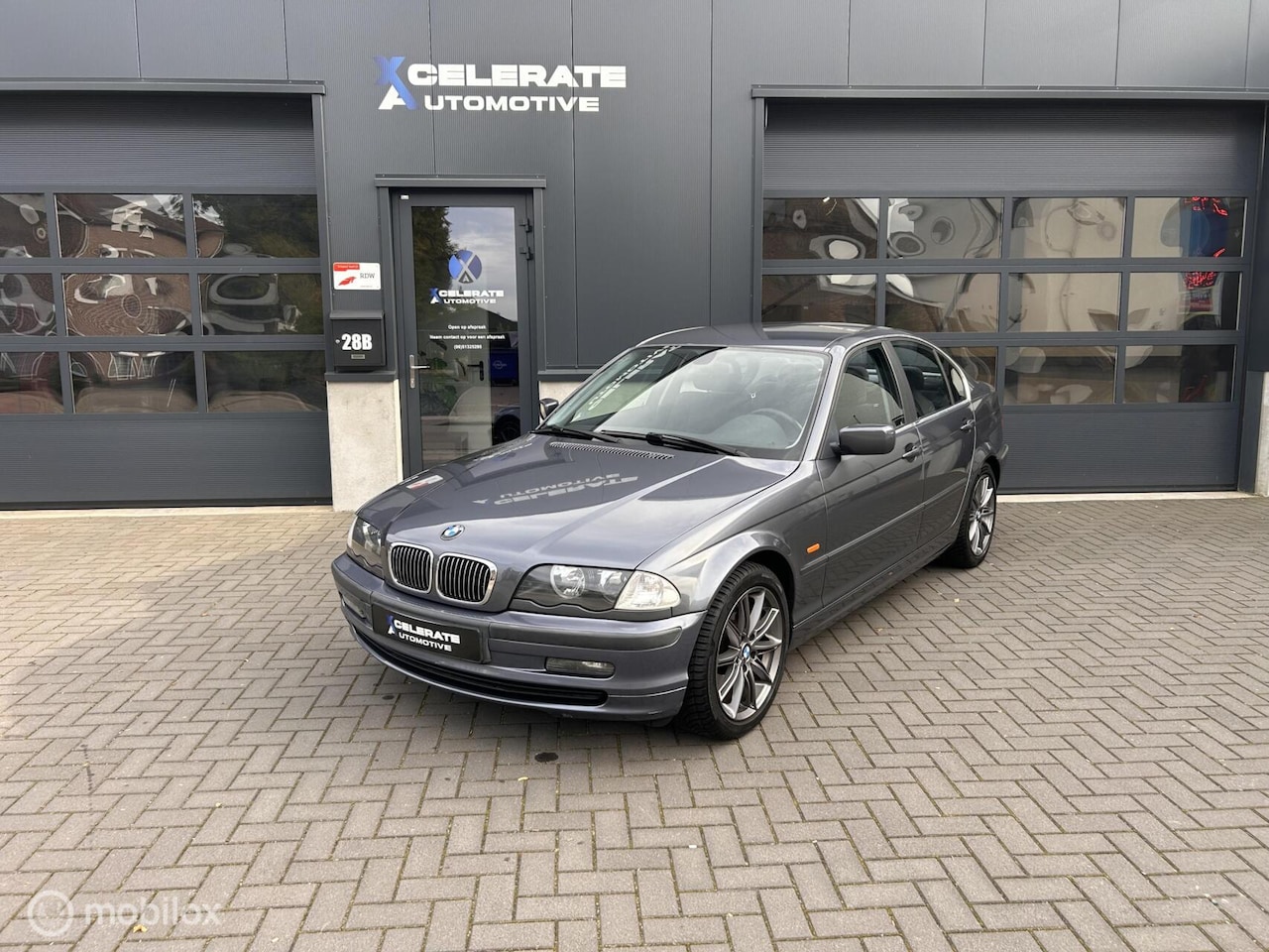 BMW 3-serie - 325i Executive 325i Executive - AutoWereld.nl