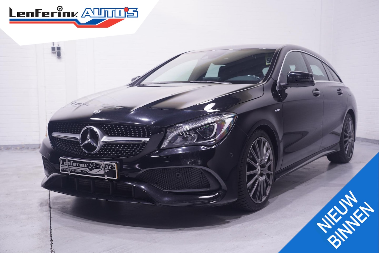 Mercedes-Benz CLA-klasse Shooting Brake - 200 Edition AMG-pakket PDC v+a Led-verlichting cruise-controle stuurbediening climate-cont - AutoWereld.nl