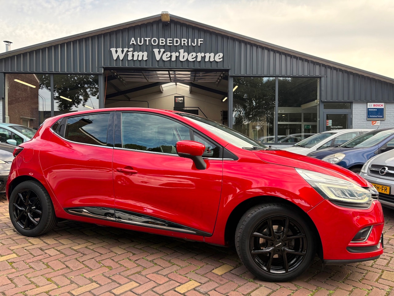 Renault Clio - 0.9 TCe Intens Navigatie - AutoWereld.nl