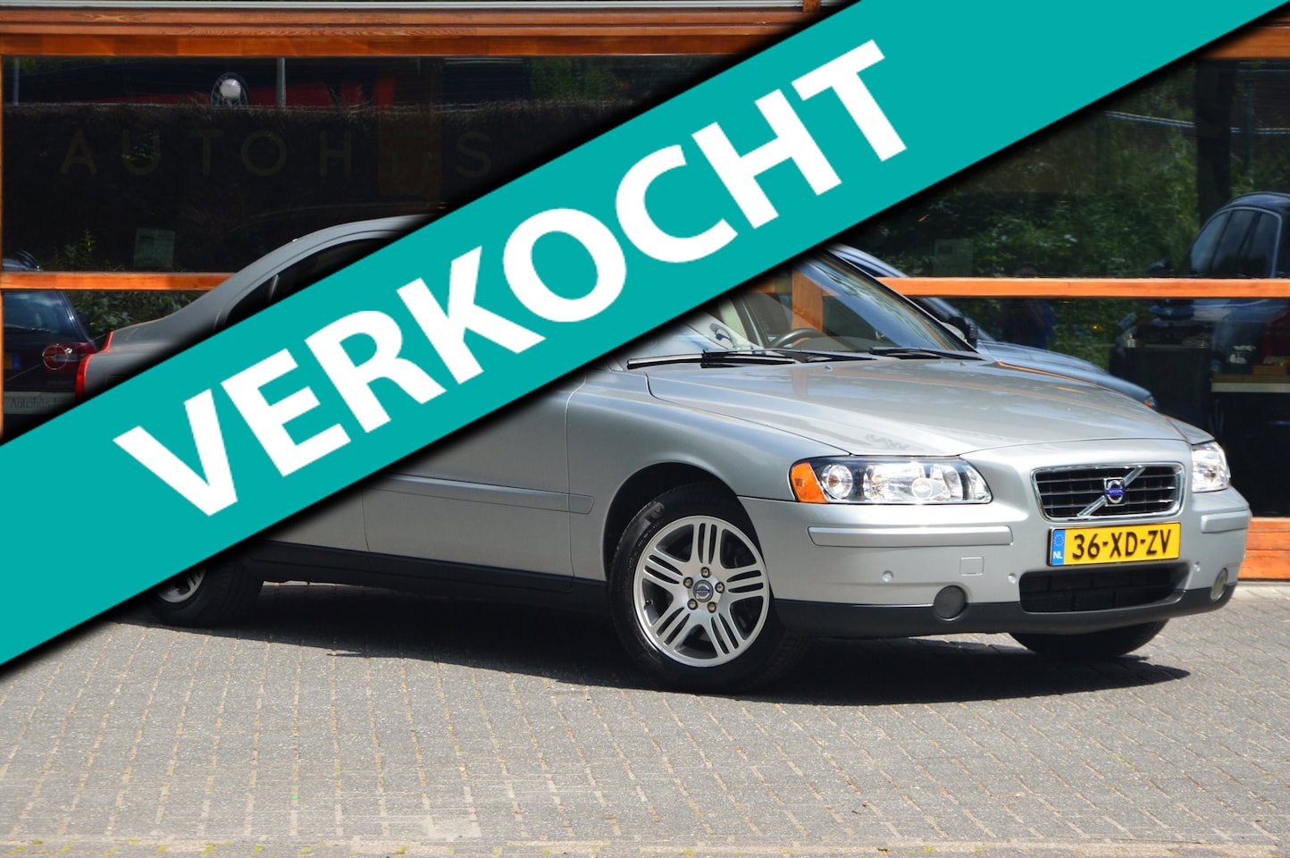 Volvo S60 - 5 Cilinder 2.0T Summum | Schuifdak | Perfect onderhouden | Benzine/LPG | Leer | Automaat | - AutoWereld.nl