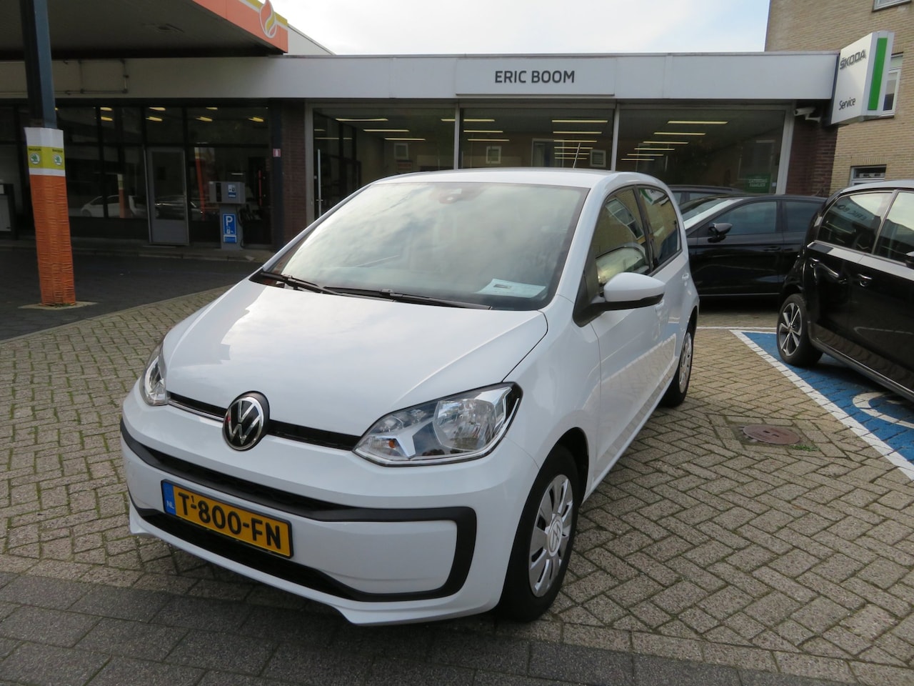 Volkswagen Up! - 1.0/65pk 5DRS , AIRCO 65Dkm ! 2023 NL AUTO! - AutoWereld.nl