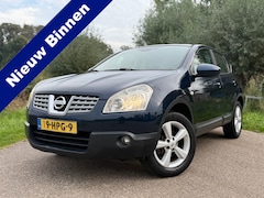 Nissan Qashqai - 1.6 Acenta / Panorama dak / Camera / Airco / Cruise Control / Goed onderhouden / NAP