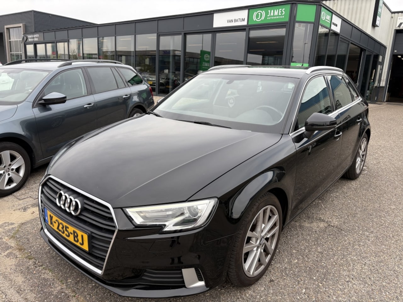 Audi A3 Sportback - 30 TFSI Pro Line 30 TFSI Pro Line - AutoWereld.nl