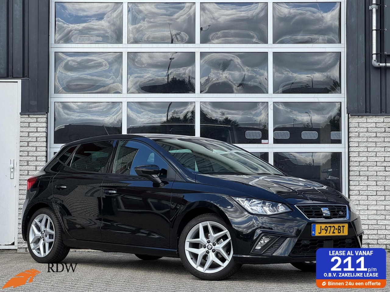 SEAT Ibiza - 1.0 TSI FR Business Intense VitualCockpit/AdaptCruise/Carplay/Camera/Keyless/Stoelverwarmi - AutoWereld.nl